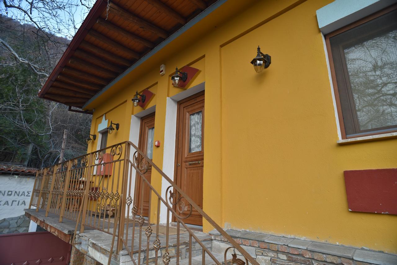 Santa Marina Guesthouse Loutraki  Luaran gambar